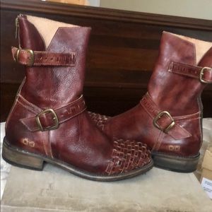 Bed Stu Ashwell Dark Scarlett Rustic boot